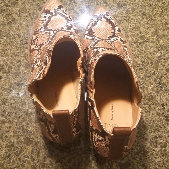 Python booties - Picture 4 of 11